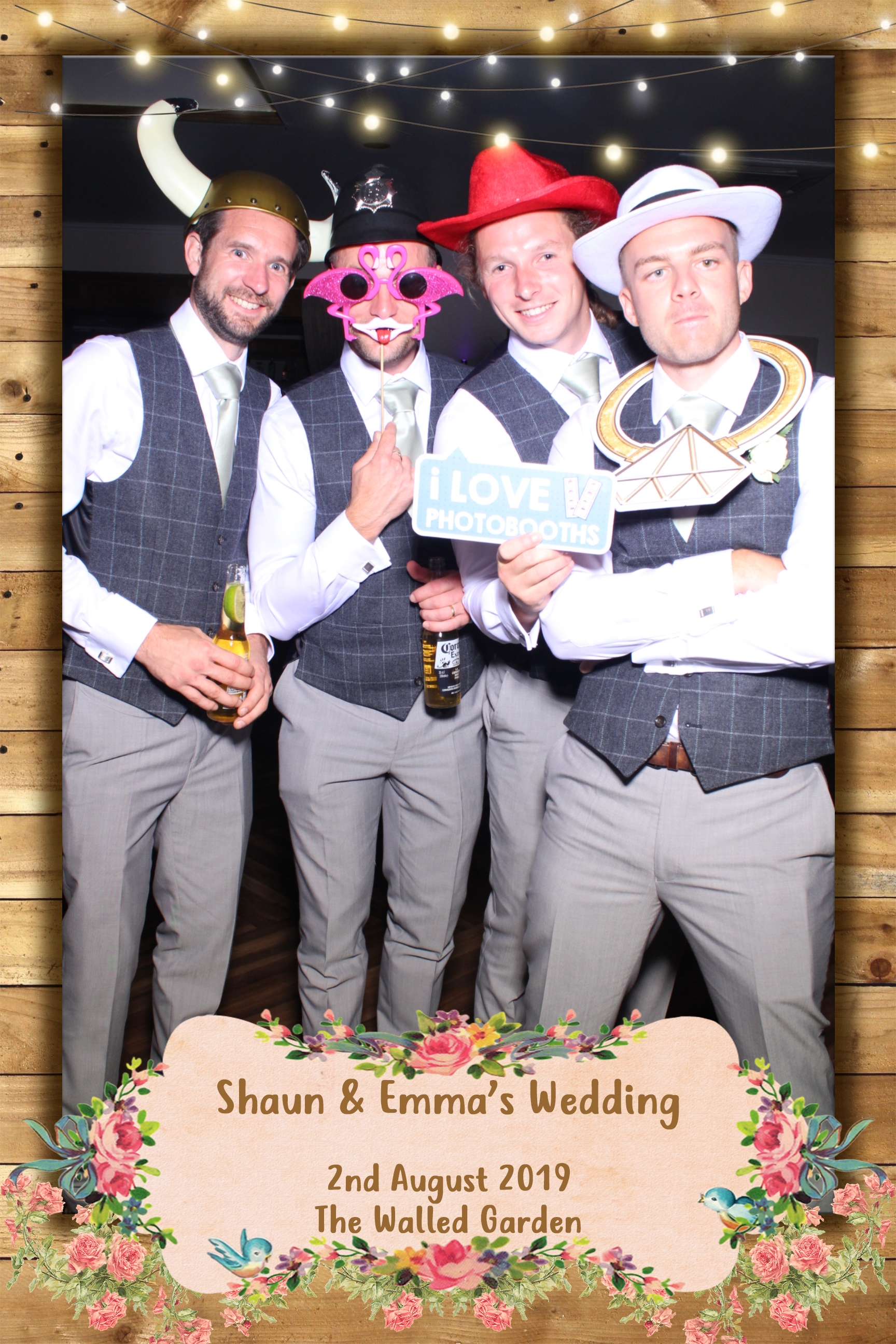 Shaun and Emma's Wedding | View more photos from the event at images.mobile-photo-booth.com/u/MobilePhotoBoothUK/Shaun-and-Emmas-Wedding
